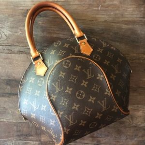 Louis Vuitton Monogram Ellipse MM Bag